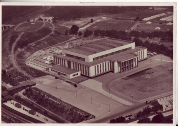 Berlin - D 1939 95 002 ●